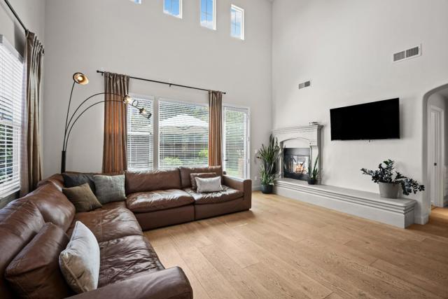 7632 Braid Court, Gilroy CA: https://media.crmls.org/mediaz/dd723633-dff9-41e0-bb6c-633c0c3ca298.jpg
