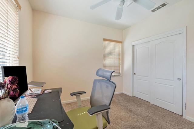 367 Sunburst Street, Los Banos CA: https://media.crmls.org/mediaz/dd7254a7-b03e-40e5-b318-b12b27977370.jpg