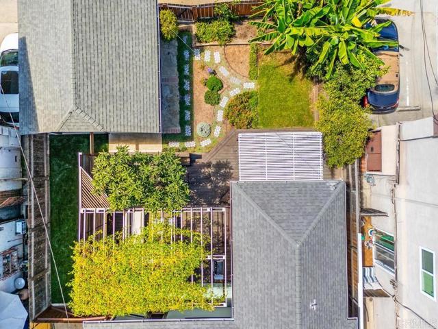 3760 Grim Avenue, San Diego CA: https://media.crmls.org/mediaz/dd72b827-b32c-4a4a-892c-75bfae2047bd.jpg