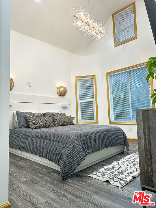 346 Laveta Terrace photo 35