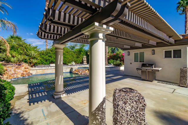 80501 Avenue 48, Indio CA: https://media.crmls.org/mediaz/dd734415-3165-4d73-9c06-9518f8b1039a.jpg