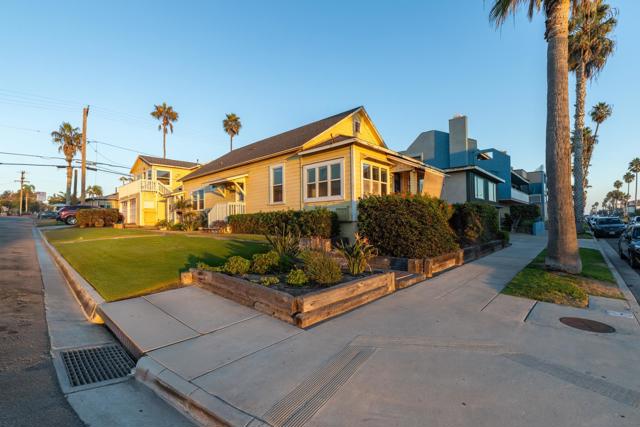 902 Pacific St, Oceanside, California 92054, ,Multi-Family,For Sale,Pacific St,240026159SD