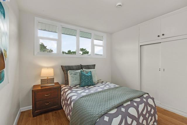 30847 Prestwick Ave, Hayward CA: https://media.crmls.org/mediaz/dd735946-c518-4bae-a669-5d377256b369.jpg