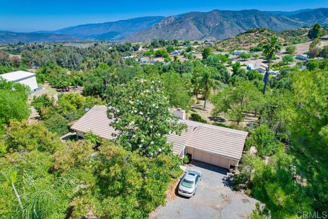 18830 Los Hermanos Ranch Road, Valley Center, California 92082, 3 Bedrooms Bedrooms, ,2 BathroomsBathrooms,Residential,For Sale,Los Hermanos Ranch Road,NDP2405520