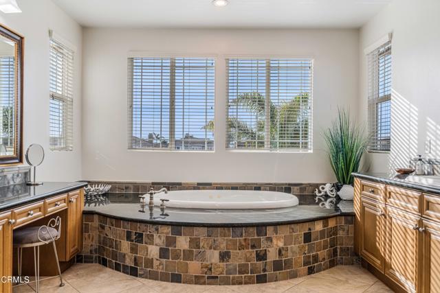 Detail Gallery Image 50 of 58 For 4126 Harbour Island Ln, Oxnard,  CA 93035 - 4 Beds | 3/1 Baths