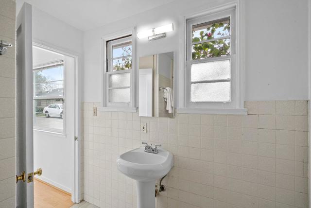 10351037 Amarillo Avenue, Palo Alto CA: https://media.crmls.org/mediaz/dd788d4a-7a04-4eef-bf79-f90d606d827f.jpg
