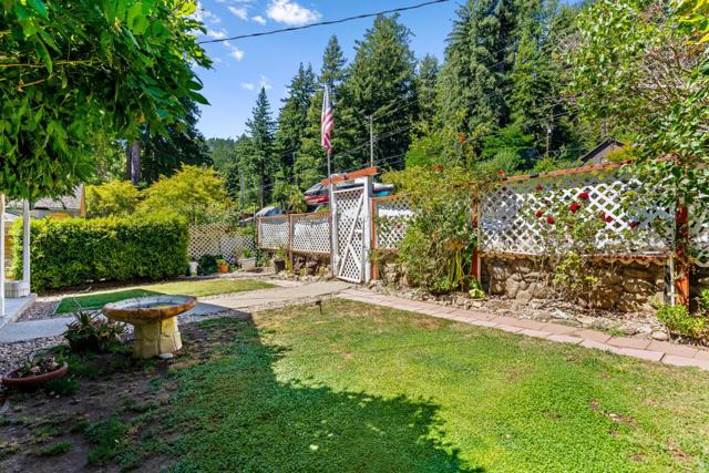 12800 Boulder Street, Boulder Creek CA: https://media.crmls.org/mediaz/dd789a94-5c49-4b98-a60f-6c051462004b.jpg