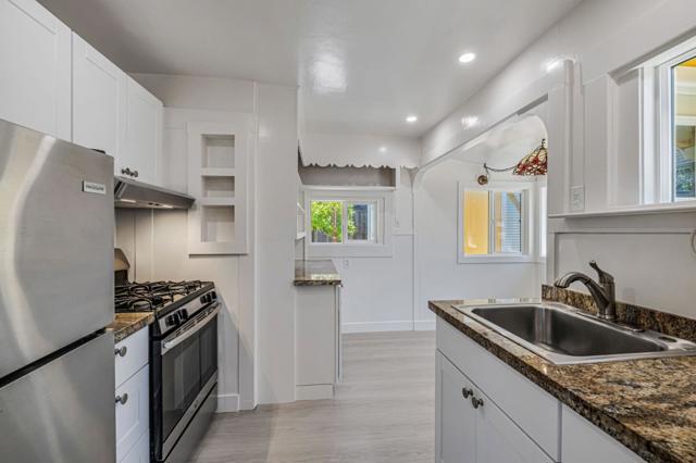 216 2nd Avenue, Santa Cruz CA: https://media.crmls.org/mediaz/dd7993db-a070-45aa-97f3-b5b17a2c5ae2.jpg