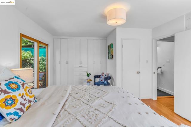 7231 Plank Ave, El Cerrito CA: https://media.crmls.org/mediaz/dd7ac100-908b-4d86-9eb3-4b636dcccb8a.jpg