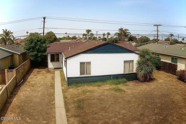 2221 S J Street, Oxnard CA: https://media.crmls.org/mediaz/dd7ad3d4-1889-4105-a3a9-d50ed4d77731.jpg