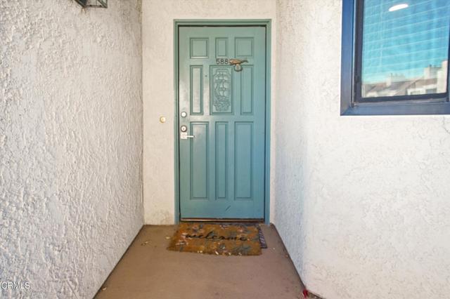 Detail Gallery Image 2 of 47 For 588 Island View Cir, Port Hueneme,  CA 93041 - 4 Beds | 2 Baths