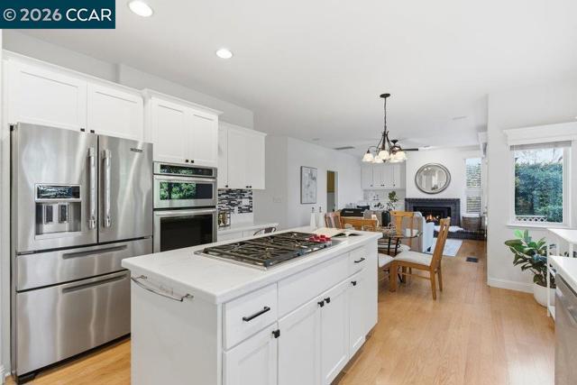 Image 13 of 51 For 811 Vineyard Ct