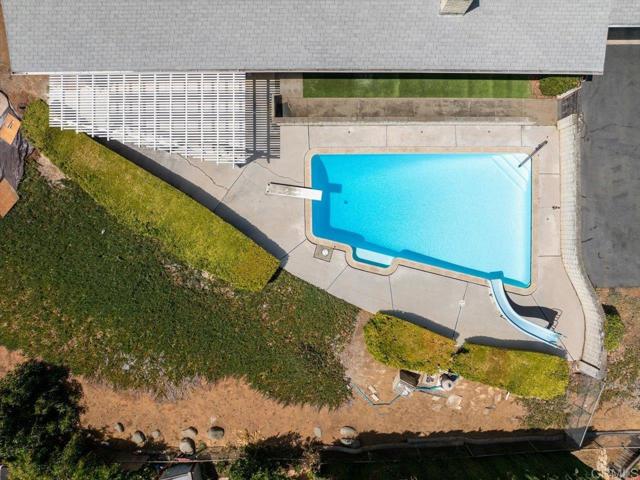 Detail Gallery Image 35 of 45 For 1569 Robyn Rd, Escondido,  CA 92025 - 4 Beds | 2/1 Baths