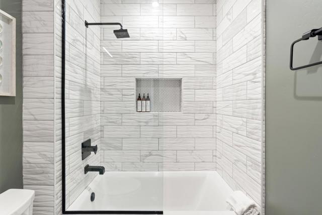 508 N Tremont Street, Oceanside CA: https://media.crmls.org/mediaz/dd7cac6c-7ae7-44b3-8243-e46ae7b03edb.jpg