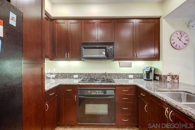 8211 Station Village Lane, San Diego CA: https://media.crmls.org/mediaz/dd7cad22-7344-4a04-a6d4-bec1659d03fb.jpg