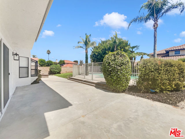 7840 Hillary Drive, West Hills CA: https://media.crmls.org/mediaz/dd7d2ba1-06fc-4ef1-9d8e-f28eac4b7c56.jpg