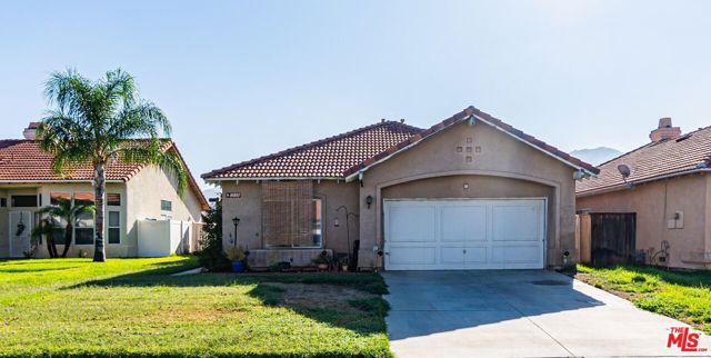 16850 Via Lunado, Moreno Valley CA: https://media.crmls.org/mediaz/dd7d79fa-a179-428a-a00a-df9bb15e6b7e.jpg