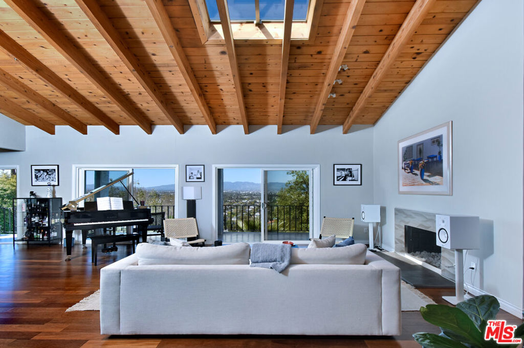 3609 Berry DriveStudio City img 24