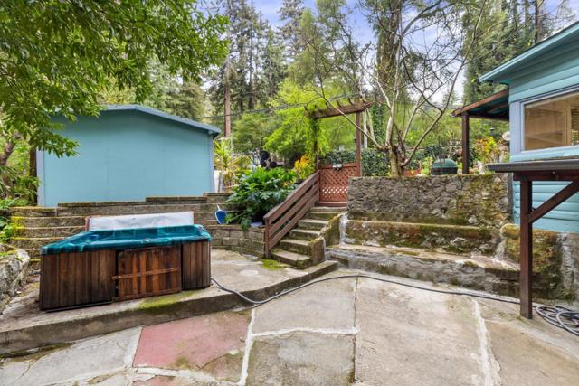 15725 Kings Creek Road, Boulder Creek CA: https://media.crmls.org/mediaz/dd7e34e9-0d0d-42dd-b265-ed1f0feec86c.jpg