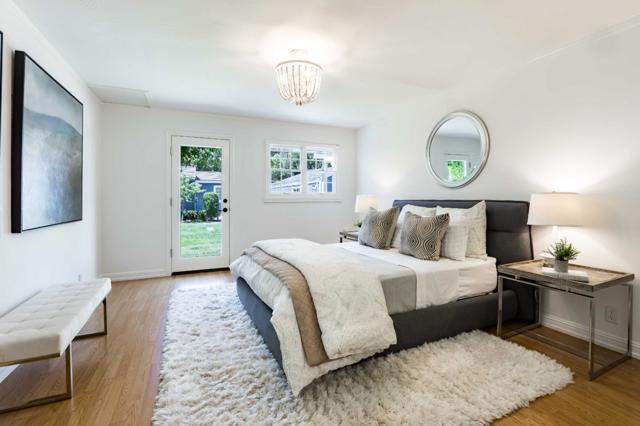 448 Felton Drive, Menlo Park CA: https://media.crmls.org/mediaz/dd7e597c-0b9a-46a6-b224-53eab9d1b8ad.jpg