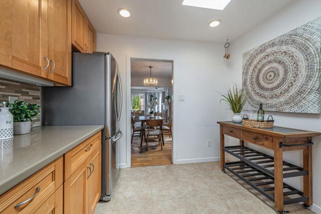 642 Lomita Avenue, Millbrae CA: https://media.crmls.org/mediaz/dd7ec763-e452-4499-b48e-82586b2bc6a2.jpg