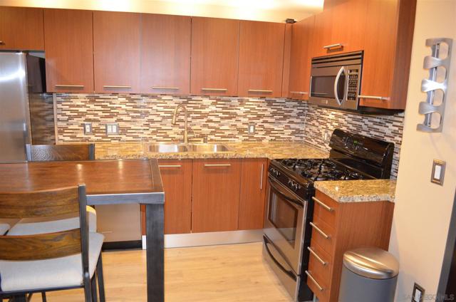 1431 Pacific Hwy, San Diego CA: https://media.crmls.org/mediaz/dd7f1bf2-97a4-4954-a77b-581fbdfe647d.jpg
