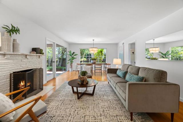 2423 Emerson Street, Palo Alto CA: https://media.crmls.org/mediaz/dd812c8e-e3f6-4479-9f19-b3dbfb7c7b63.jpg