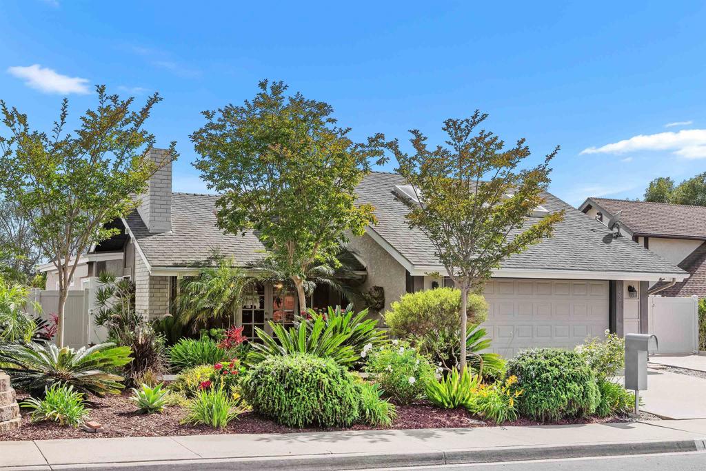 1733 SCHOONER WAY