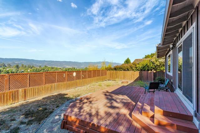 1020 Green Valley Road, Watsonville CA: https://media.crmls.org/mediaz/dd81d0e7-6fab-4c44-8ee8-a14fc1b421c1.jpg
