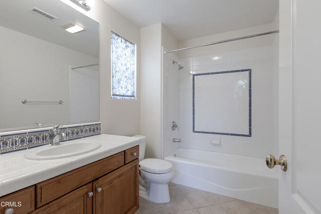 3911 Lilac Canyon Lane, Altadena CA: https://media.crmls.org/mediaz/dd84d0ac-679c-46c8-9d89-4efe320341af.jpg