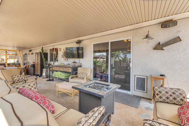 66750 12th Street, Desert Hot Springs CA: https://media.crmls.org/mediaz/dd84d801-5e09-4f2f-a8e9-bf0f641cb172.jpg