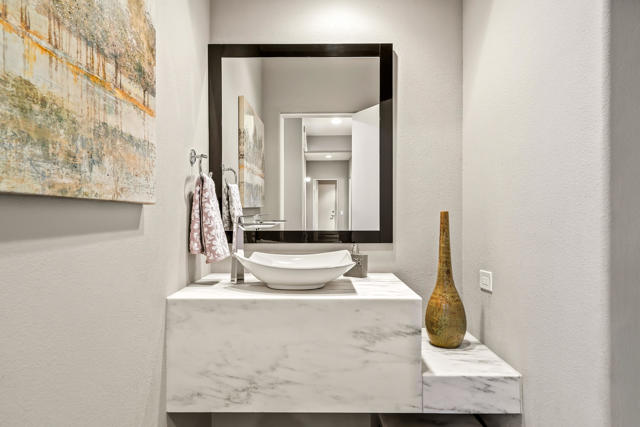 851 Mesa Grande Drive, Palm Desert, CA 92211