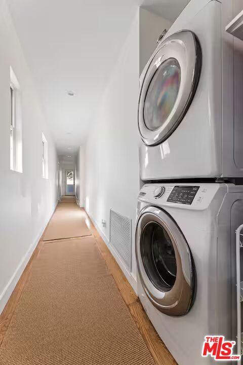https://media.crmls.org/mediaz/dd84e5ff-e388-4a78-ae6c-6fd471a46d29.jpg?preset=X-Large