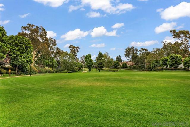 4148 Caminito Terviso, San Diego CA: https://media.crmls.org/mediaz/dd85527a-aa60-4cd2-a4d5-40390579f6e9.jpg
