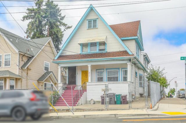 2737 12th Avenue, Oakland CA: https://media.crmls.org/mediaz/dd85f323-e6ca-4a16-af3f-1c1f8be39f78.jpg