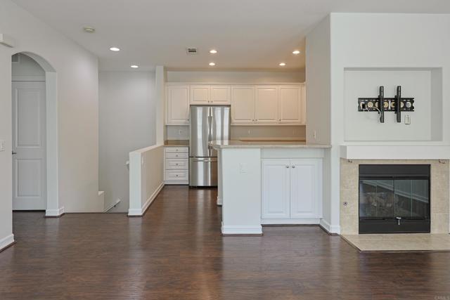 Detail Gallery Image 6 of 48 For 14125 Brent Wilsey Pl #1,  San Diego,  CA 92128 - 2 Beds | 2 Baths