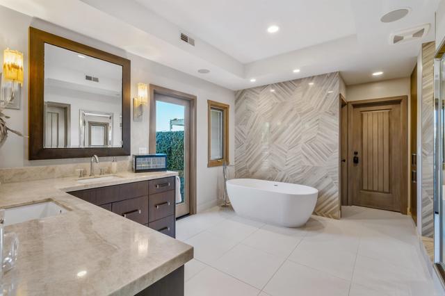 Image 38 of 75 For 2532 La Costa Ave