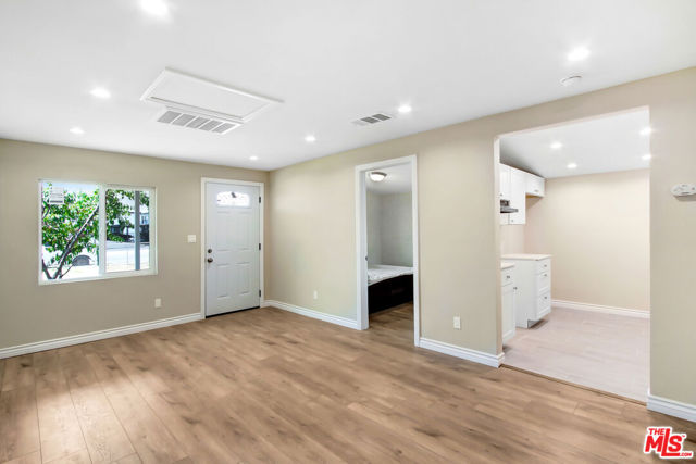 2981 Loma Avenue, San Bernardino CA: https://media.crmls.org/mediaz/dd870e11-657a-4cd1-8ff0-2e5fa0ff4b6d.jpg