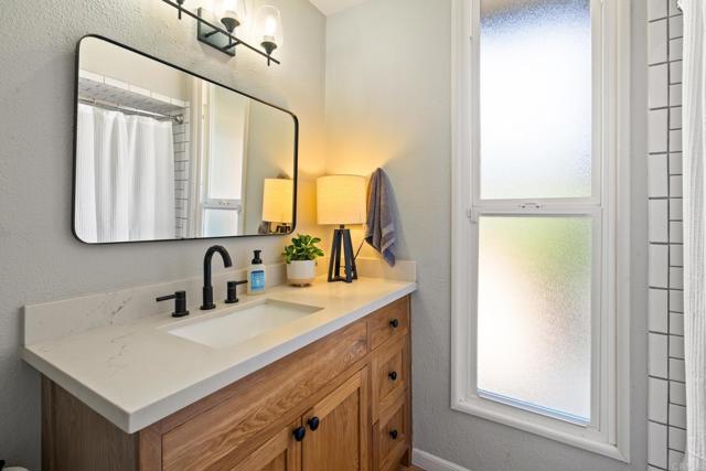 16851 Orchard Bend Road, Poway CA: https://media.crmls.org/mediaz/dd8712d5-e35d-489f-9d67-08951ba48372.jpg