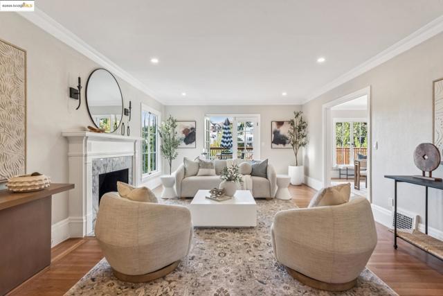725 Carlston Ave, Oakland CA: https://media.crmls.org/mediaz/dd871327-48eb-4ff8-b11c-4d87505d26f8.jpg