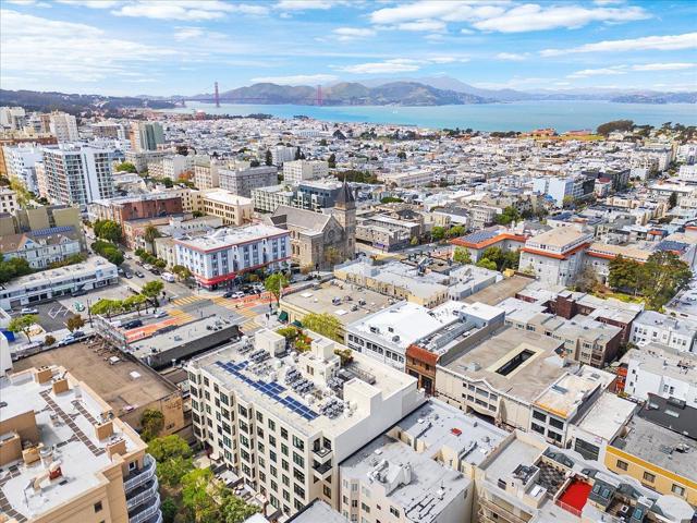 1645 Pacific Avenue, San Francisco CA: https://media.crmls.org/mediaz/dd875da0-cd9e-4dc0-a2b0-54aeaf12d798.jpg