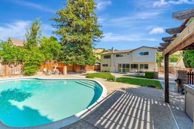 603 Galen Drive, San Jose CA: https://media.crmls.org/mediaz/dd876925-80b3-41ed-920a-f9c71f78ffdc.jpg