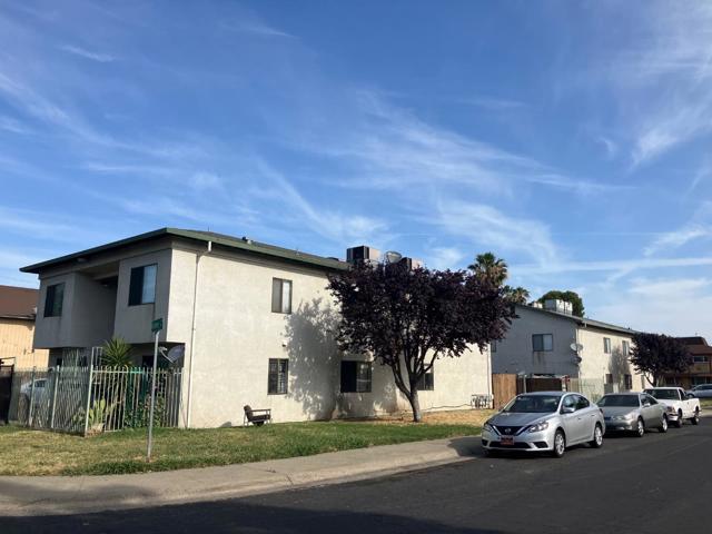 2124 Hickory Way, West Sacramento CA: https://media.crmls.org/mediaz/dd884958-b0a4-45b4-ad3a-cf26e6586b90.jpg