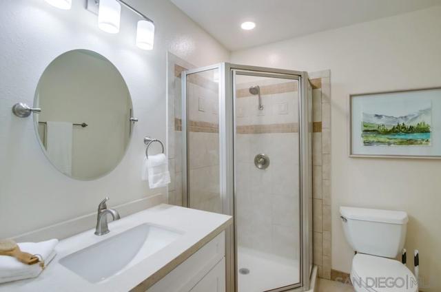 5370 La Jolla Blvd., La Jolla CA: https://media.crmls.org/mediaz/dd8927a3-5ea2-4a72-ba6f-8e6f47dcc6a3.jpg