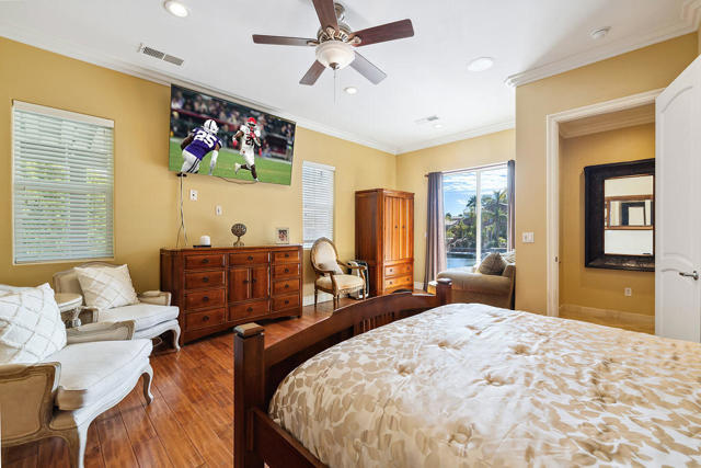 9 Via Santanella, Rancho Mirage CA: https://media.crmls.org/mediaz/dd89876f-cc0b-4d3a-b5c2-b27a2e8b242f.jpg
