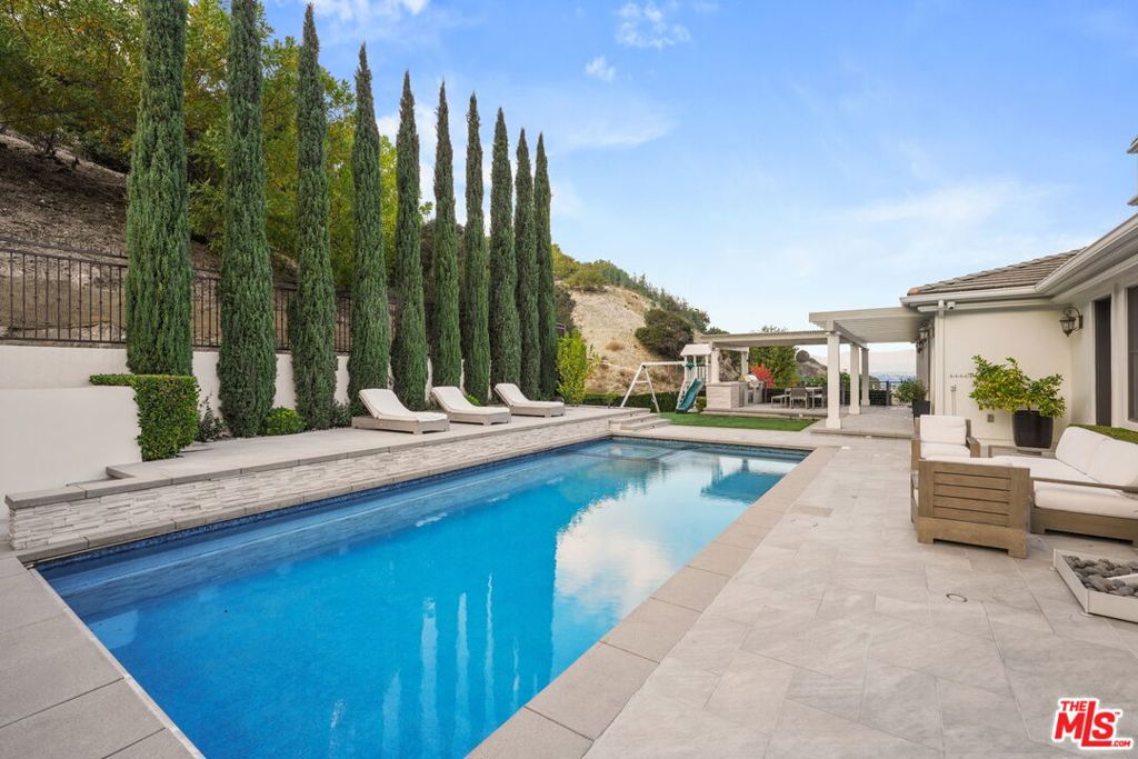 3685 Benedict Canyon LaneSherman Oaks img 26