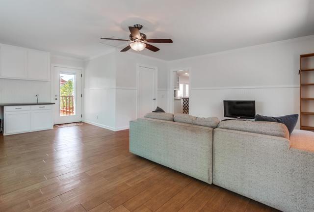 2167 Reineman Road, Fallbrook CA: https://media.crmls.org/mediaz/dd8aa130-979b-4d82-8e74-421499e277ae.jpg