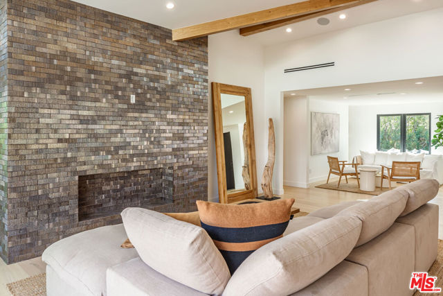 5259 Lewis Road, Agoura Hills CA: https://media.crmls.org/mediaz/dd8b9602-b902-4ef9-893b-52b765217685.jpg
