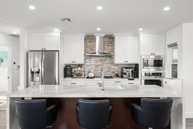 3120 Poe Street, San Diego CA: https://media.crmls.org/mediaz/dd8bfaa1-088b-474c-b7f2-ae680a7c9cf0.jpg