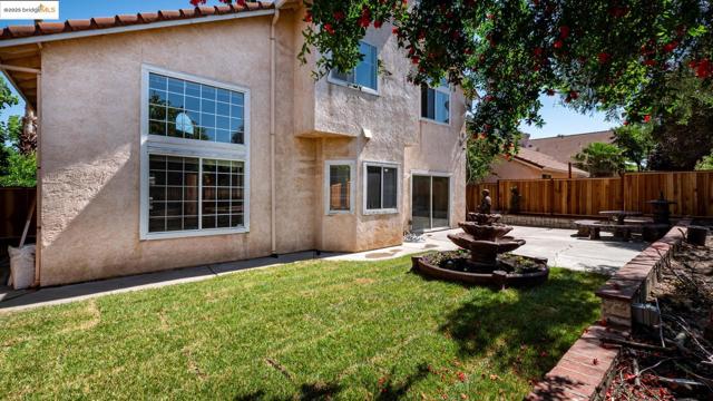 632 Burwood WAY, Antioch CA: https://media.crmls.org/mediaz/dd8c24be-a2c3-41cf-a54f-1f883b9fd249.jpg